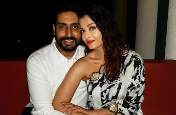 স্ত্রীকে নিয়ে 'গদগদ' কথা অভিষেকের,শুনেও চুপ থাকলেন ঐশ্বর্য, ইশারাতে বুঝিয়ে দিলেন তাঁর মত স্ত্রীকে নিয়ে 'গদগদ' কথা অভিষেকের,শুনেও চুপ থাকলেন ঐশ্বর্য, ইশারাতে বুঝিয়ে দিলেন তাঁর মত
