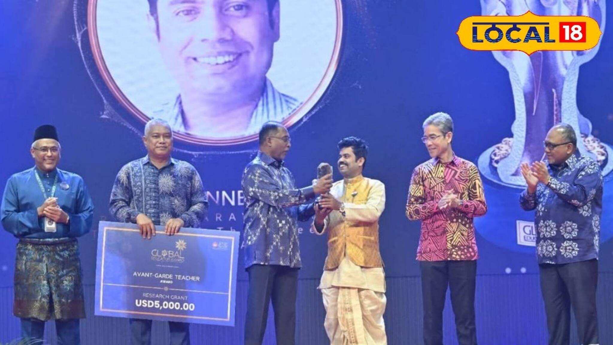 আসানসোলের শিক্ষক পেলেন বিশ্বের সেরা শিক্ষকের সম্মান! কেন জানুন