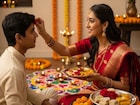 ফোঁটা দেওয়ার সময় বোনেরা ‘এই’ বিষয়ে নজর রাখুন, নইলে ভাইদের মাথায় চরম বিপদের কালো ছায়া