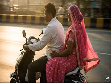 বাইকে বা স্কুটিতে কেন মহিলারা একপাশে পা রেখে বসেন? ইতিহাস জানলে চমকে জানবেন আপনিও