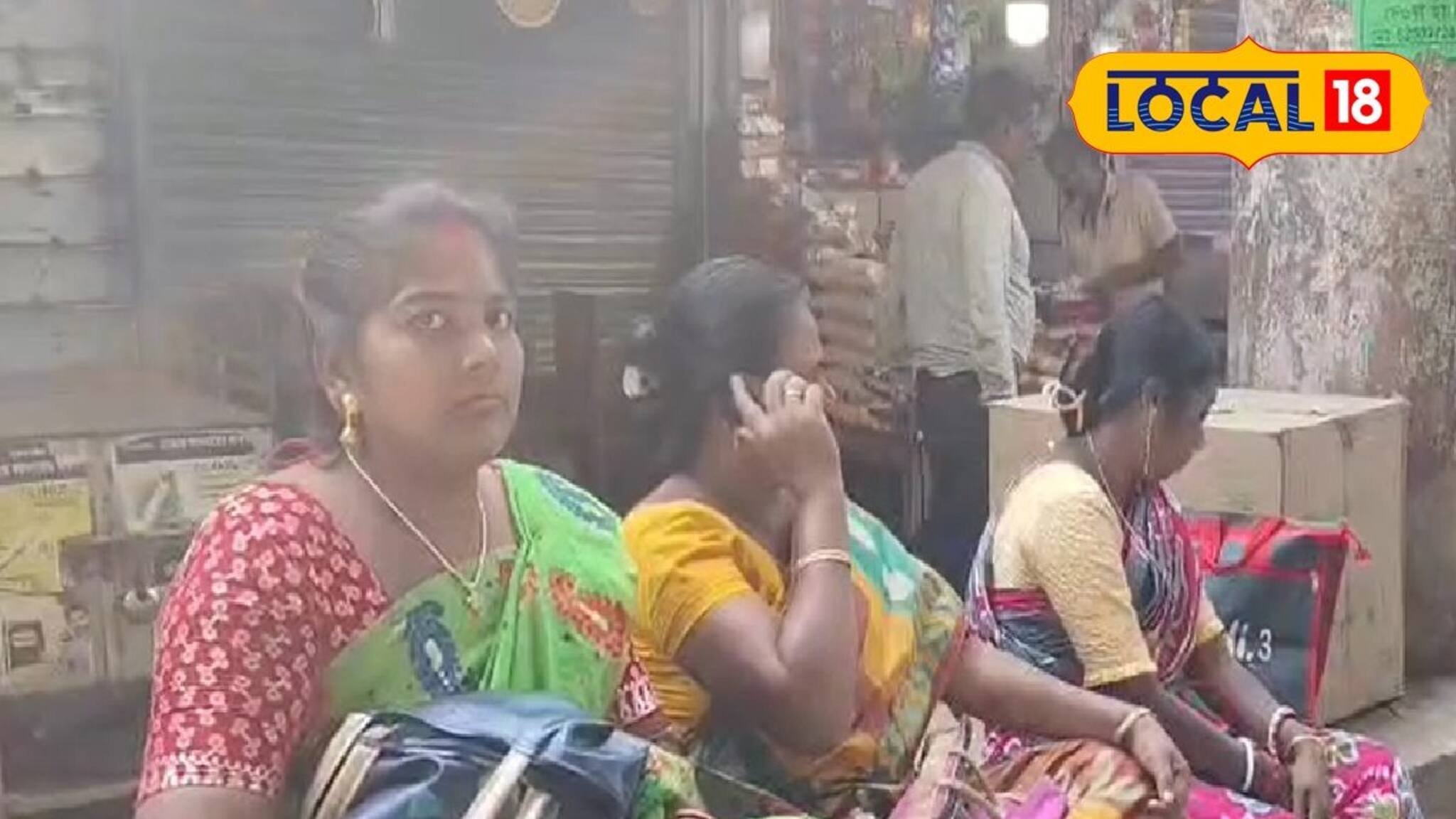 থমকে বাস চলাচল, টোটো আর অটোই ভরসা! চরম চাপে নাজেহাল যাত্রীরা