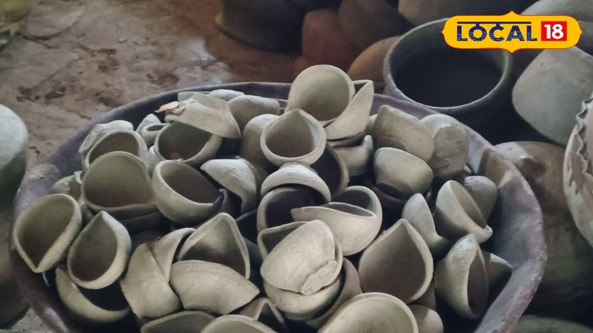 হাতের কাছে পেলে এখনই কিনে রাখুন দীপাবলির মাটির প্রদীপ! নাহলে পস্তাতে হবে