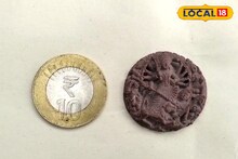 বিশ্বাস না করার মতোই! ১০ টাকার কয়েনের মাপে পাথরে খোদাই মা দুর্গা
