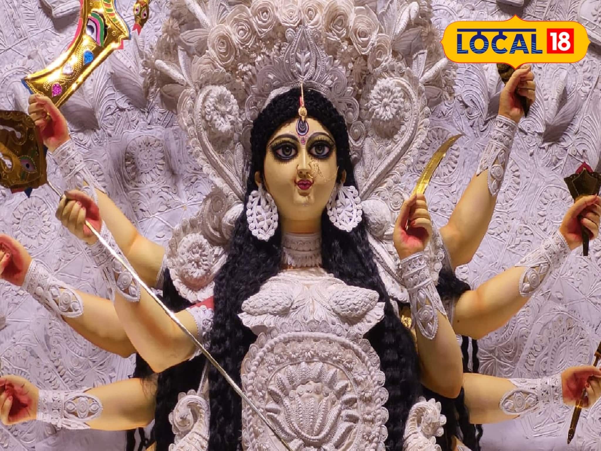 খাওয়া-দাওয়া, আড্ডা, এসব করতে গিয়ে মিস করেছেন প্রতিমা দর্শন? চিন্তা কীসের!