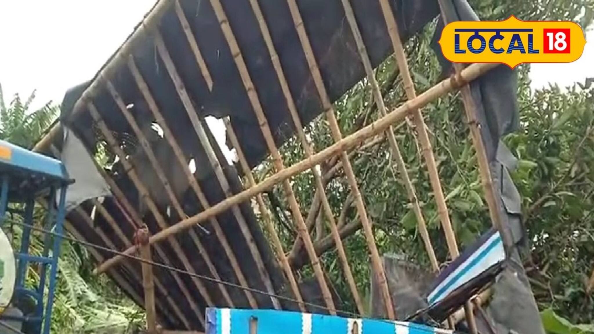 অল্প সময়ের ঝড়ে ক্ষতির পাহাড়! ভেঙে পড়ল মন্ডপ, উড়ল বাড়ির চাল