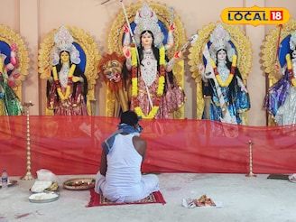এখানে দশমীতে লাগে উৎসবের রঙ! কৈলাশ ফেরার আগে বিশ্রাম নেন উমা