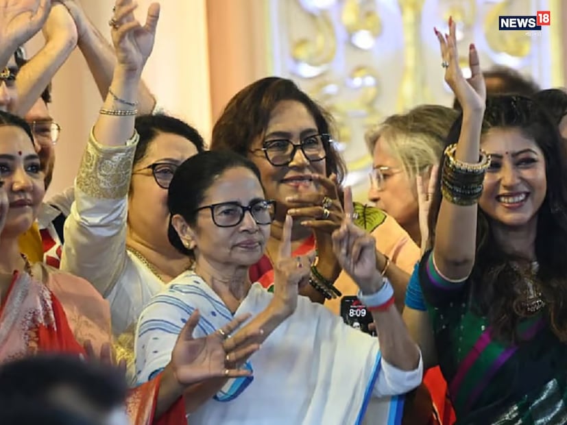 একাধিক শিল্পী, টলিউডের অভিনেতা-অভিনেত্রীরা অনুষ্ঠানের মঞ্চে উপস্থিত ছিলেন। জুন মালিয়া, লাভলি মৈত্র, সায়ন্তিকা বন্দ্যোপাধ্যায়, শ্রীতমা ভট্টাচার্যরা। এ ছাড়াও ভরত কল, সৌমিতৃষা কুন্ডু, রাজা গোস্বামী, রিমঝিম মিত্র, পায়েল-সহ বহু কলাকুশলীদের দেখা যায় মঞ্চে।