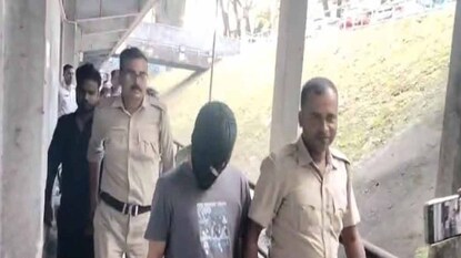 দুর্গাপুর কাণ্ডে কী এমন ঘটল? দুর্গাপুর কাণ্ডে কী এমন ঘটল?