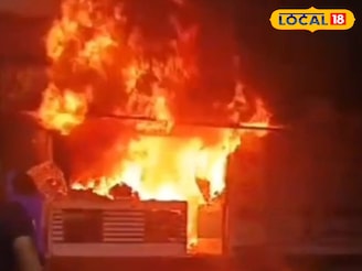 গভীর রাতে বিকট শব্দ, ঘুম ভেঙে চোখ খুলতেই ভয়ানক দৃশ্য! বিশ্বাস না করে ওঠার মতো ঘটনা