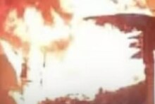 ‘রাখে হরি মারে কে’- চলন্ত বাসে ভয়ানক আগুন ছড়িয়ে পড়ল হু হু করে, ৪০ যাত্রীর সঙ্গে...