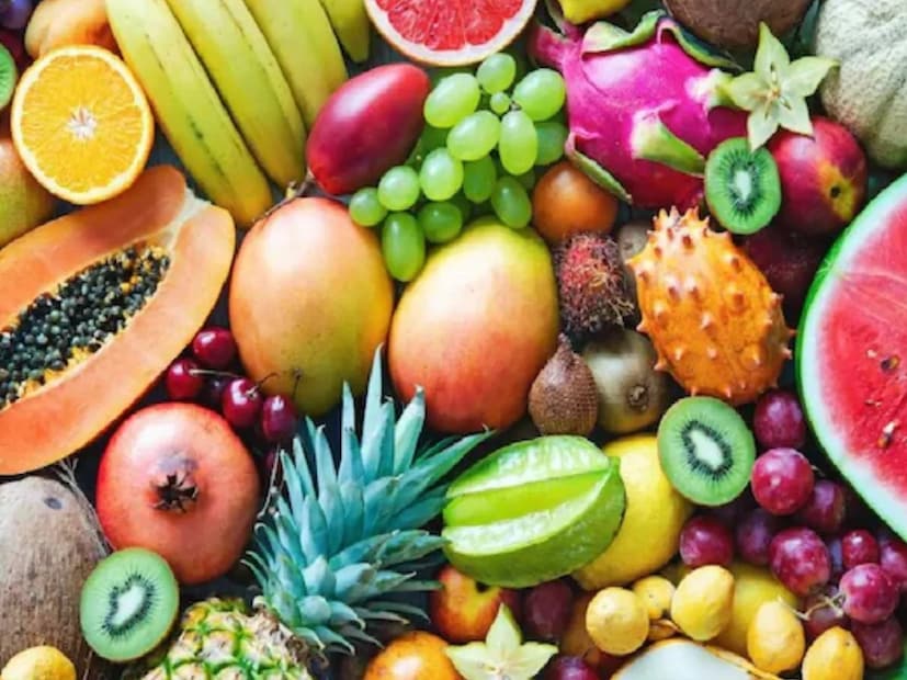 আসলে শীত মরশুমে স্বাস্থ্যের জন্য কিছু বিশেষ যত্ন নিতে হয়। এই মরশুমে বিভিন্ন ধরনের ফলমূল, শাকসবজি ও অন্যান্য খাদ্য সামগ্রীতে বাজার সেজে ওঠে। আর ভাল মন্দ খেতে গিয়ে পরিমিতি বোধ না থাকায় অনেকেই বেশি খাওয়ার খেয়ে ফেলেন।