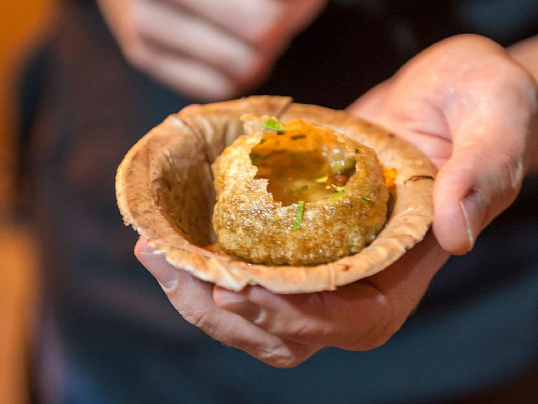 ১০০ টাকায় 'Unlimited Fuchka', দূর-দূরান্ত থেকে ছুটে আসছে মানুষ, কোথায় পাওয়া যাচ্ছে?