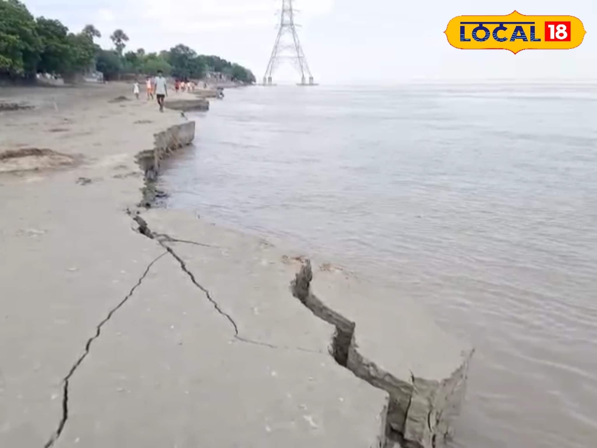 ড্রেজিং নেই, সমাধান নেই! ফারাক্কার গঙ্গা ভাঙনে হাহাকার, এবার কী করবে ওঁরা?