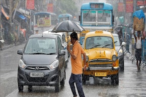 দক্ষিণবঙ্গে সোমবার থেকে কমবে বৃষ্টি, বুধবার থেকে আবহাওয়ার চমক! ৪ জেলায় বৃষ্টি, কত দিন চলবে