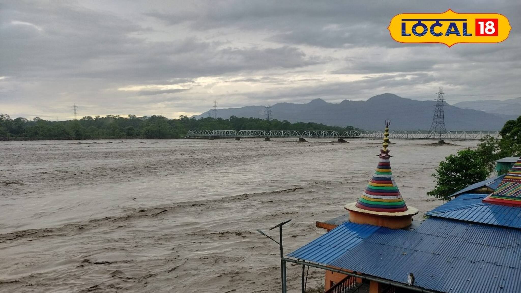 এ যেন 'মেঘভাঙা' বৃষ্টি! হাসিমারায় পরিস্থিতি খারাপ, 'লাল চোখ' দেখাচ্ছে তোর্ষা