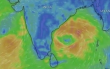 Cyclone Mantha Video: সুন্দরবনে ব্যাপক ক্ষতির আশঙ্কা, উত্তাল সমুদ্র! ঘূর্ণিঝড় মান্থার প্রভাবে কী চলছে দেখুন