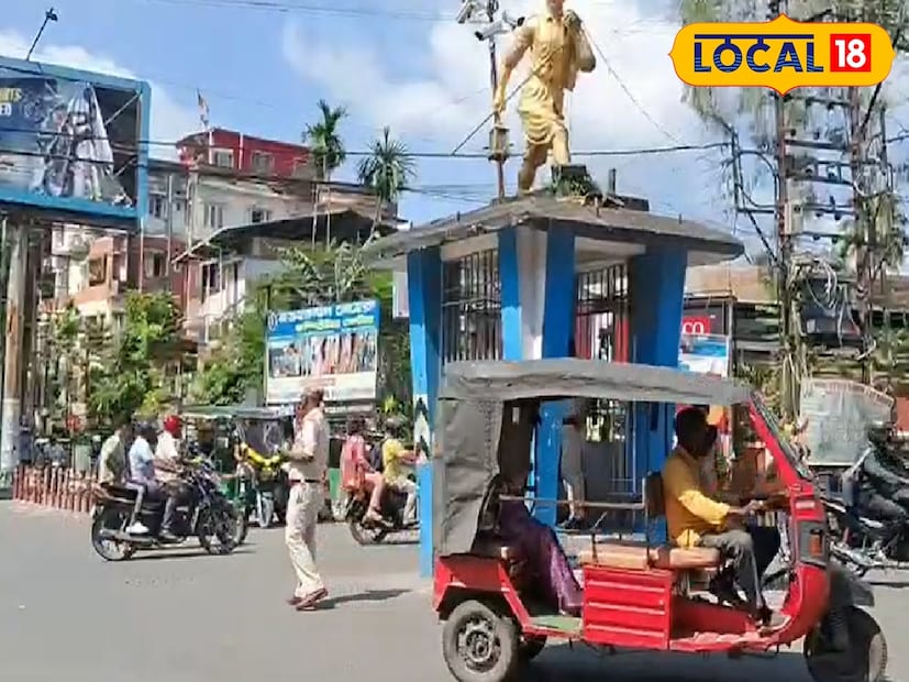 উত্তরবঙ্গের জেলাগুলির মধ্যে সোমবার শিলিগুড়ির আকাশ পরিষ্কার ও রোদ ঝলমেলে দিনের দেখা পাওয়া যাবে। দিনের সর্বনিম্ন তাপমাত্রা ২৫ ডিগ্রির ছিল বলেই জানা গিয়েছে।