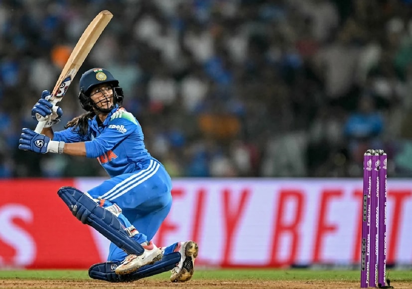  জেমাইমা রদ্রিগেজ- ভারতকে ফাইনালে তোলার অন্যতম কারিগর। সেমিফাইনাল তিনি শতরান না করলে জিততেই পারত না ভারত। ফাইনালেও জেমাইমা নিশ্চয় চাইবেন আরও একটা স্মরণীয় ইনিংস ভারতবাসীকে উপহার দিতে।