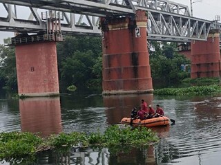 পাহাড়ি নদীতে সেলফি তুলতে গিয়ে সব শেষ! এ কী হল মুর্শিদাবাদের যুবকের...! শিউরে উঠবেন 