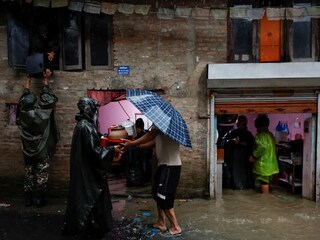 নেপালে বন্যার আশঙ্কা Image: Reuters