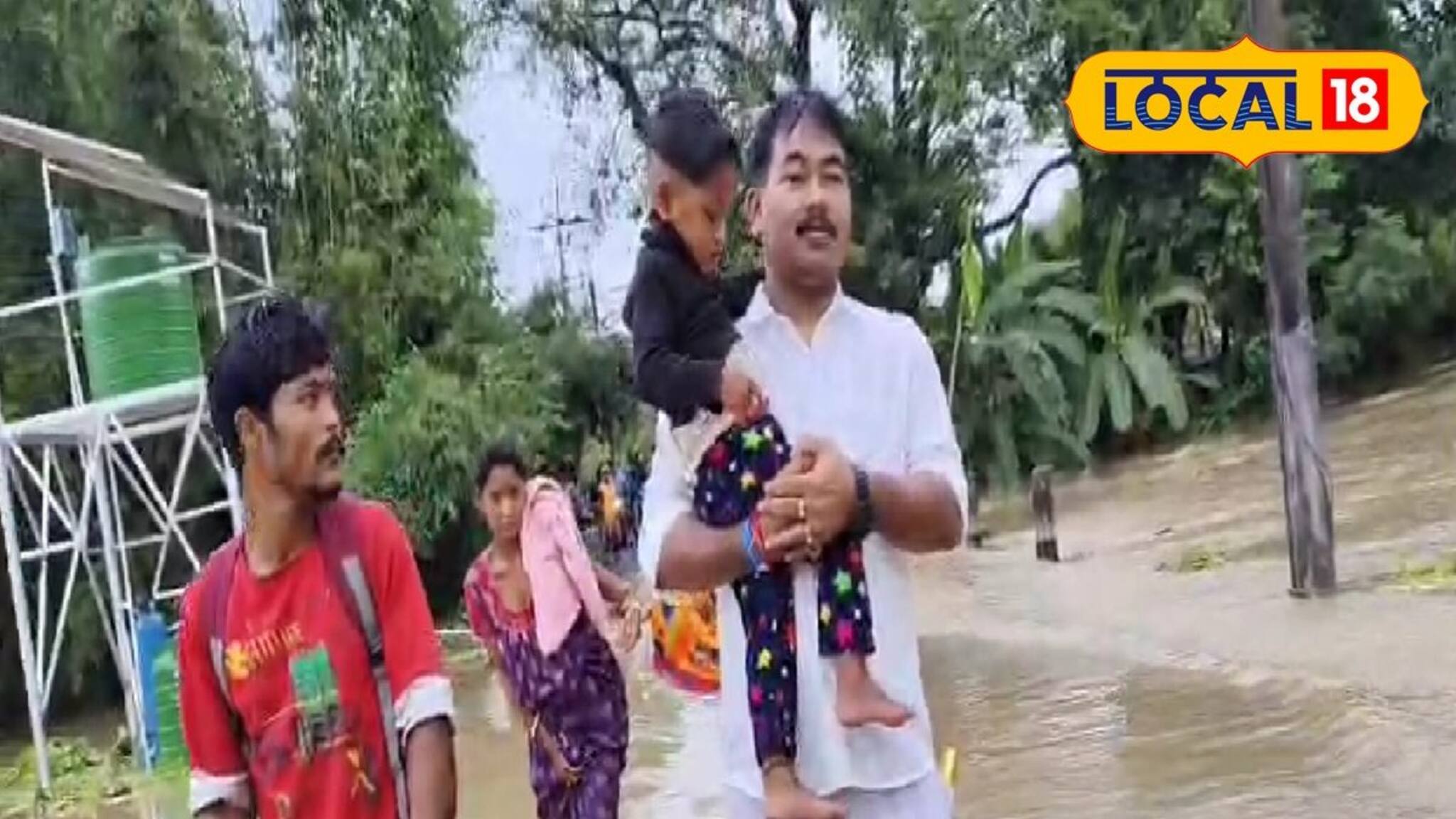 বিপর্যস্ত উত্তরবঙ্গের পাহাড়ে বাড়ি ফিরতেই মাথায় হাত দুর্গতদের! কী ভয়ঙ্কর কাণ্ড