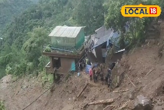 মুষলধারে বৃষ্টিতে ধসবিধ্বস্ত পাহাড়! দুর্যোগ কী আরও বাড়বে? কী পূর্বাভাস দিল আবহাওয়া দফতর