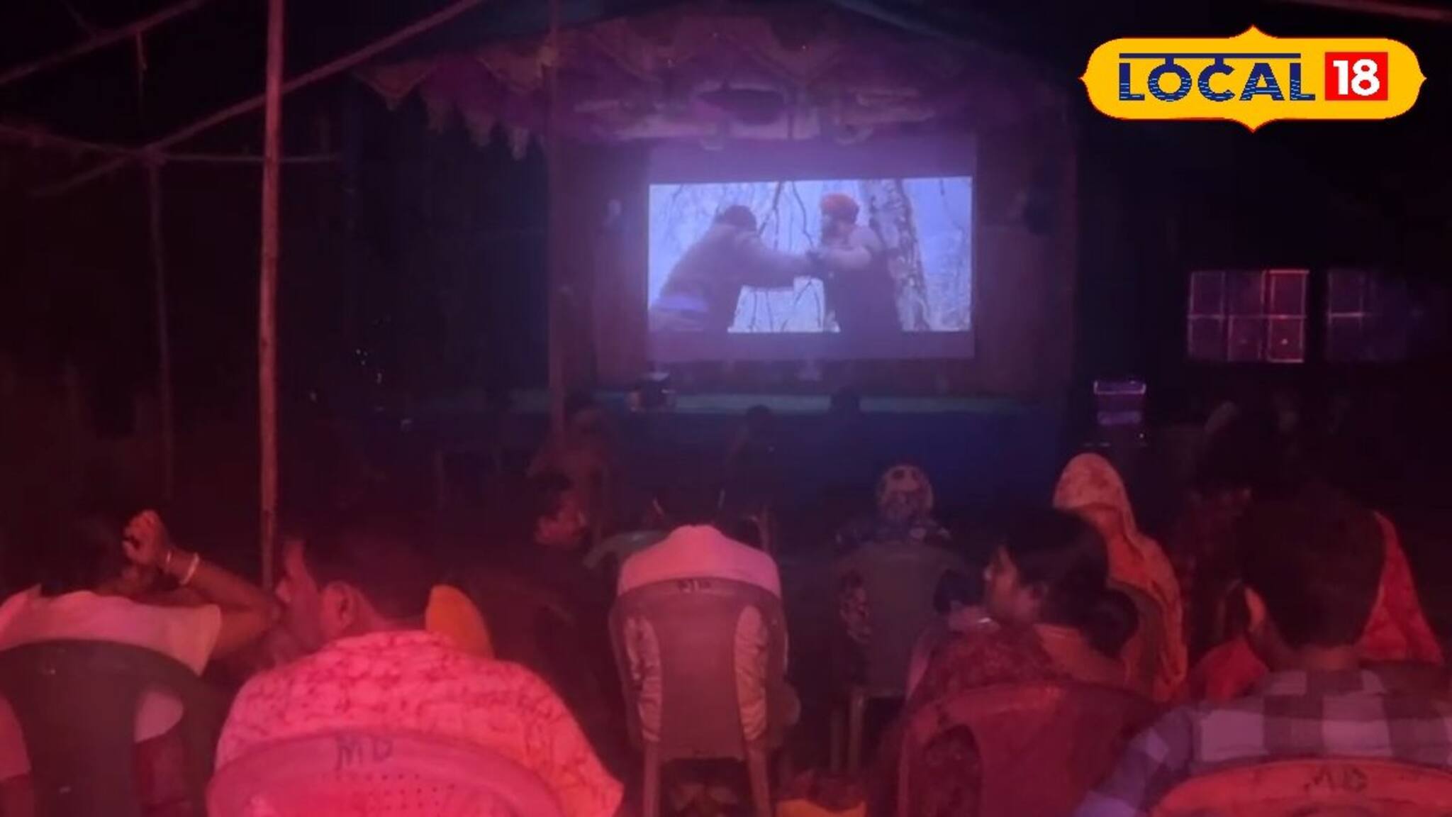 গ্রামে অস্থায়ী সিনেমা হল, কালীপুজোয় জঙ্গলমহলে ভিন্ন আয়োজন, উপভোগ করলেন আট থেকে আশি