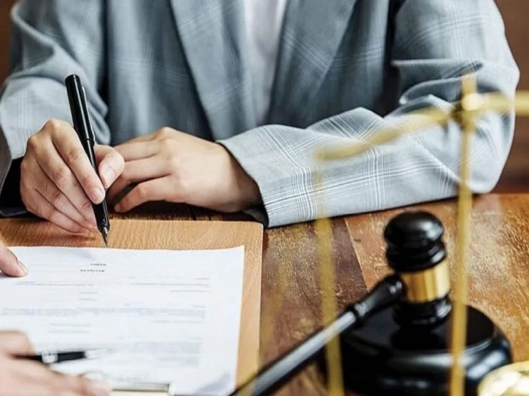 Avoid These Mistakes In Will: সম্পত্তি বাঁটোয়ারায় উইল করছেন? দেখবেন পরিবারকে যেন আদালতে যেতে না হয়, এই ভুলগুলো এড়িয়ে চলুন