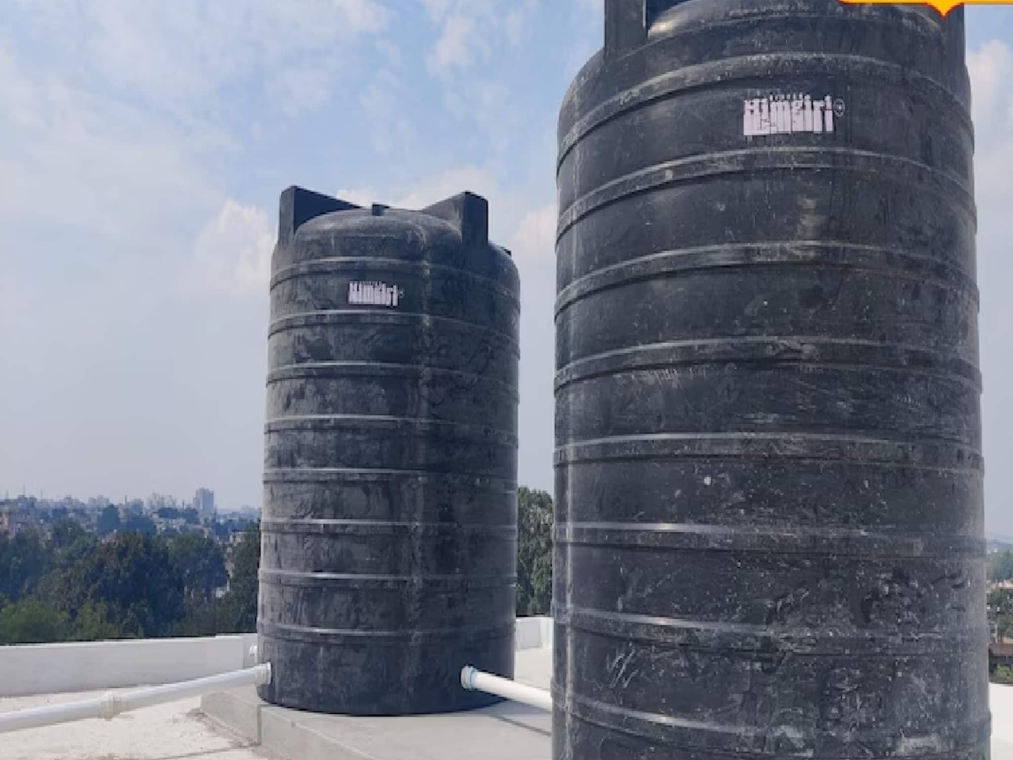 Water Tank Cleaning: থাকবে না গন্ধ,ময়লা, এই উপায়ে মাত্র ১০ টাকা খরচে জলের ট্যাঙ্ক বানান ঝকঝকে, নতুনের মতো