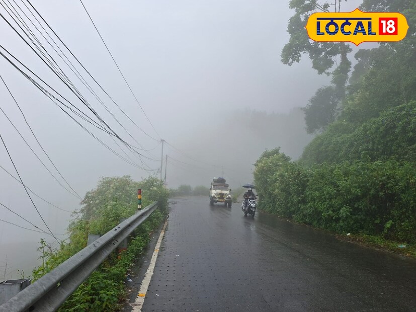 প্রায় ১২ ঘণ্টার টানা বৃষ্টি আর সেই টানা বৃষ্টিতেই বিপর্যস্ত উত্তরবঙ্গের পাহাড়। দার্জিলিং এর পাশাপাশি ক্ষতির মুখে কালিম্পং। সবচেয়ে বেশি ক্ষতিগ্রস্ত মিরিক। মুষলধারে বৃষ্টিতে ফুলেফেঁপে ওঠা তিস্তার জলেই আজ এত ক্ষয়ক্ষতির মুখোমুখি উত্তরবঙ্গের পাহাড়।
