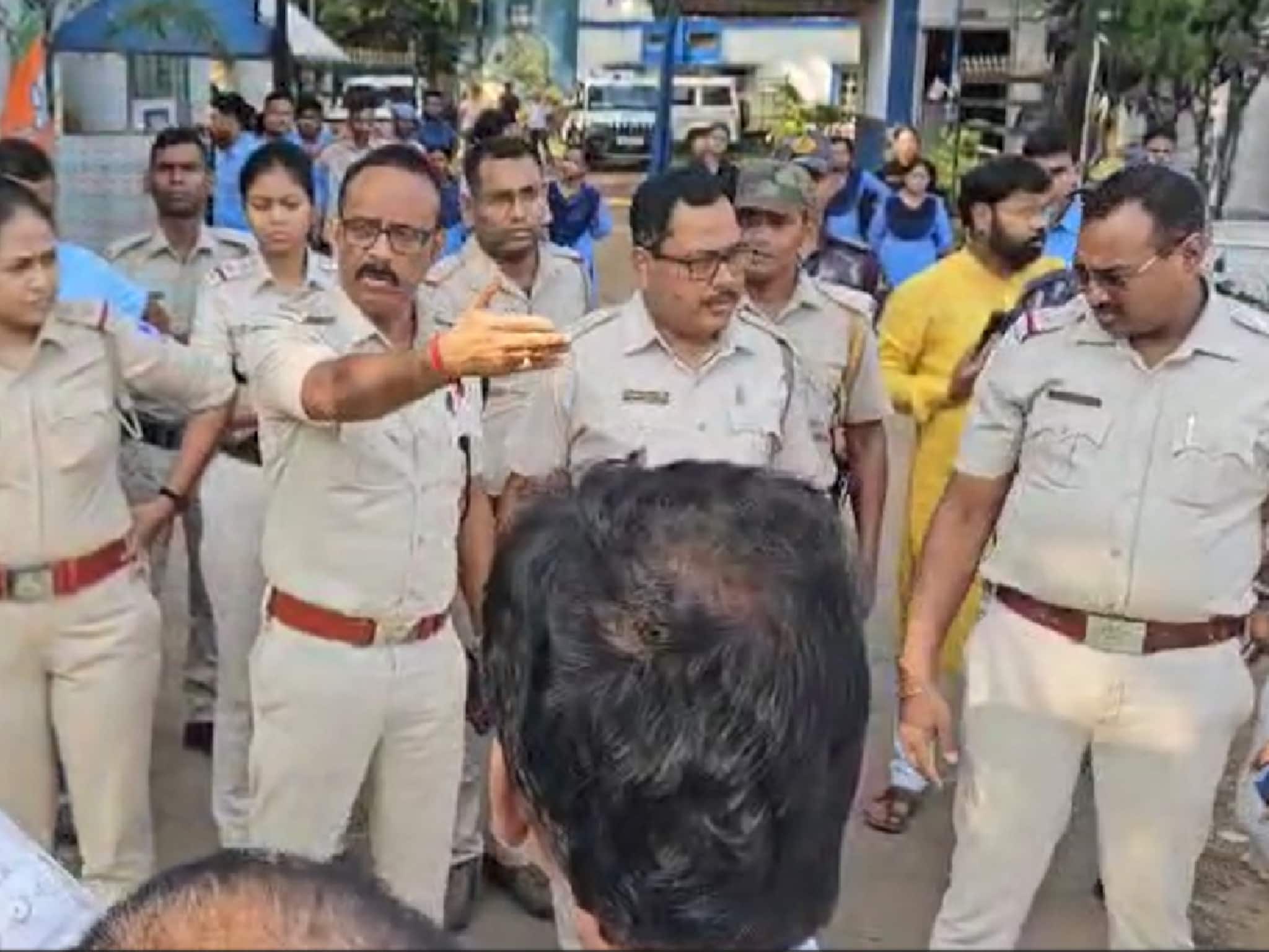 দুর্গাপুরের জঙ্গলে কী ঘটেছিল, ঘটনাস্থলে খতিয়ে দেখল পুলিশ! দেখুন ভিডিও