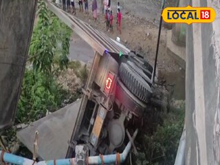 দুর্ঘটনাগ্রস্ত ডাম্পার