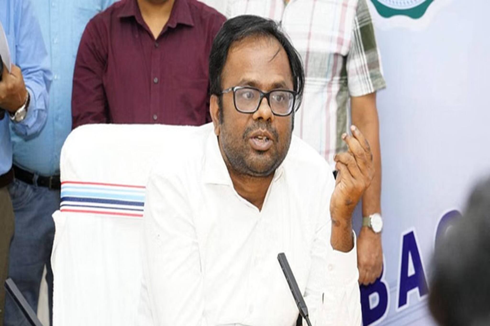 'বাংলাদেশে পুশব্যাক' আদালতের নির্দেশের পরেও নাগরিকদের ফেরাচ্ছে না কেন্দ্র!