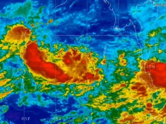 আর মাত্র ২৪ ঘণ্টা...! খেলা ঘোরাবে 'সাইক্লোন' মন্থা! এই মুহূর্তে বাংলা থেকে কত দূরে?