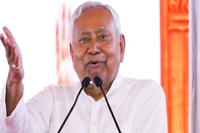 দশমবার মুখ্যমন্ত্রী পদে বসার আগেই নীতীশ কুমারের মাথায় নতুন মুকুট!