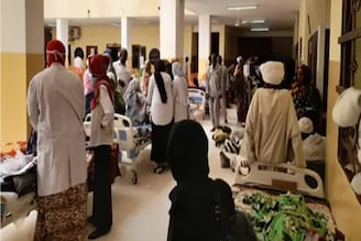 ভয়াবহ! হাসপাতালে ঢুকে এলোপাথাড়ি গুলি আধাসামরিক বাহিনী! মুহূর্তে মৃত্যু ৪৬০ জন মানুষের