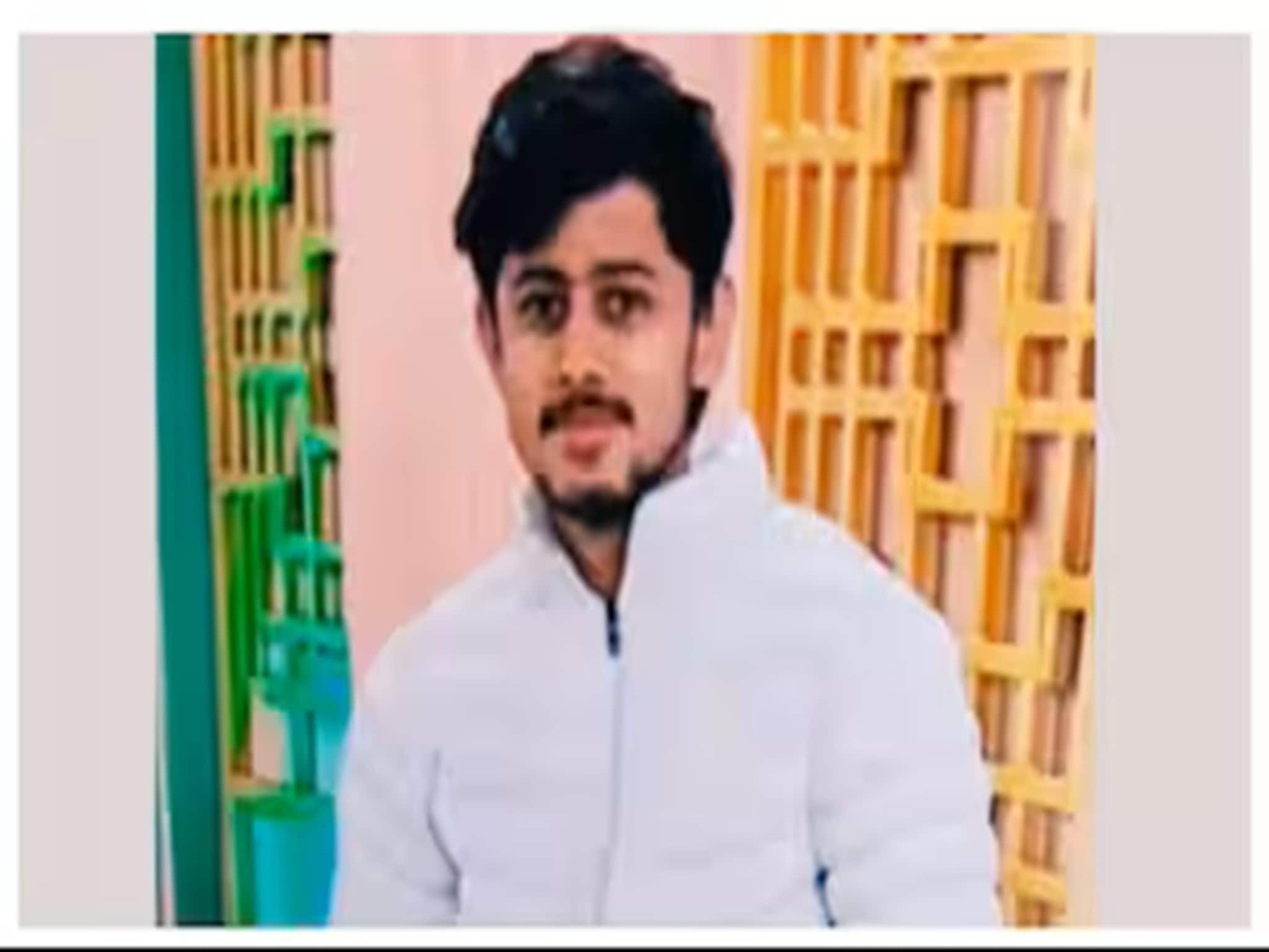 এআই-ডিপফেকের ফাঁদে পড়ে শেষ ১৯ বছরের ছাত্র! নিজের বোনদের নামেও বানানো ভিডিও — ব্ল্যাকমেলে হার মানল রাহুল!