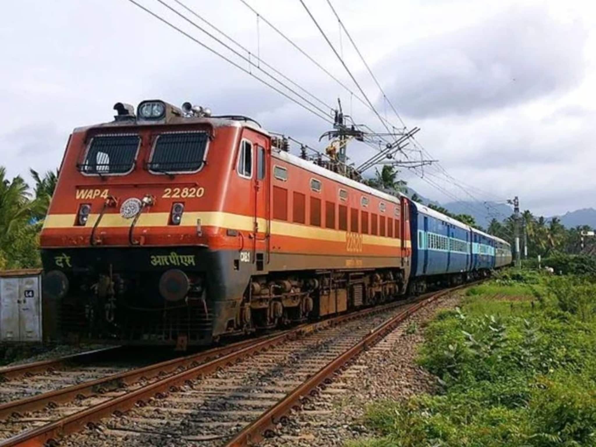 Indian Railways: নর্থ বেঙ্গল যাওয়ার জন্য বদলে যাচ্ছে ১৮টি ট্রেনের সয়মসূচী, তালিকায় আপনার ট্রেন নেই তো?