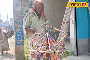 ভুলতে বসেছিলেন মানুষ, দুয়ারে দুয়ারে গিয়ে মনে করাচ্ছেন বৃদ্ধ। দেখে চিনতে পারছেন?