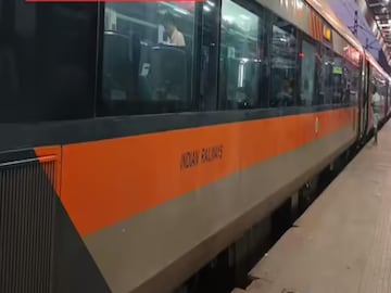 গতি কমে যাচ্ছে কেন দূরপাল্লার ট্রেনে..? আসল 'কারণ' প্রকাশ্যে আনল পূর্ব রেলের হাওড়া ডিভিশন গতি কমে যাচ্ছে কেন দূরপাল্লার ট্রেনে..? আসল 'কারণ' প্রকাশ্যে আনল পূর্ব রেলের হাওড়া ডিভিশন