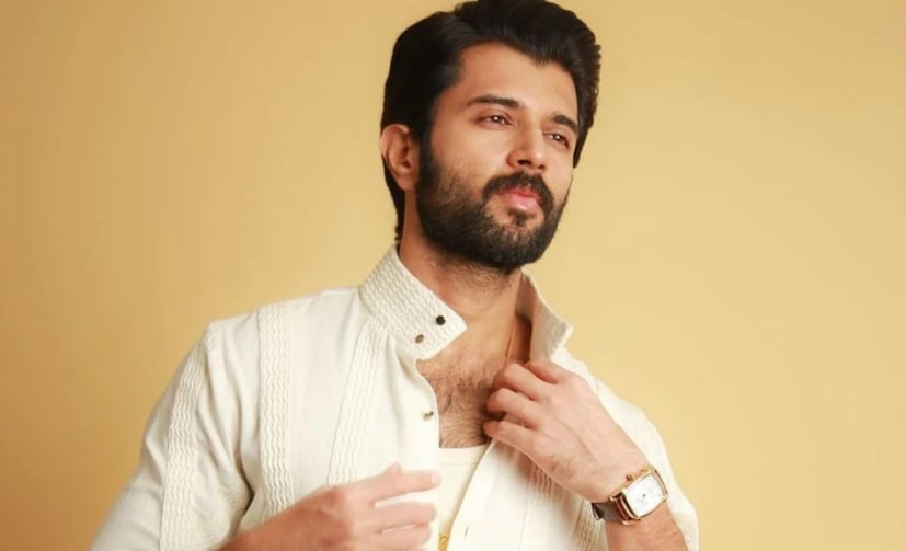 অভিনেতার চালক পুলিশে অভিযোগ দায়ের করেছেন এবং হিট-এন্ড-রান মামলার তদন্ত চলছে। ঘটনার খবর প্রকাশের পর পরই লাইগার তারকা নিজের স্বাস্থ্য সম্পর্কে ভক্তদের আপডেট দেওয়ার জন্য এক্স-এ পোস্ট করেন।