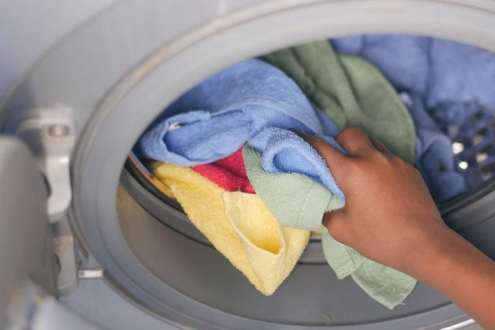 দিনের কোন সময়ে ওয়াশিং মেশিন চালালে বিল অর্ধেক আসবে? বিল কমাতে আর যে ৪ নিয়ম মানতে হবেই