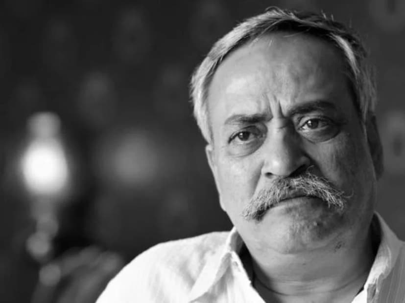 পাণ্ডে ১৯৮২ সালে ওগিলভি অ্যান্ড ম্যাথার ইন্ডিয়ার (বর্তমানে ওগিলভি ইন্ডিয়া) মাধ্যমে একজন ট্রেনি অ্যাকাউন্ট এক্সিকিউটিভ হিসেবে তাঁর বিজ্ঞাপনী কর্মজীবন শুরু করেন এবং একসময়ে সৃজনশীল বিভাগে স্থানান্তরিত হন। বছরের পর বছর ধরে তিনি এজেন্সির শীর্ষ নেতৃত্বের কিছু ভূমিকা পালন করেছেন, যার মধ্যে রয়েছে জাতীয় সৃজনশীল পরিচালক, নির্বাহী চেয়ারম্যান (ভারত) এবং গ্লোবাল চিফ ক্রিয়েটিভ অফিসারের পদও।