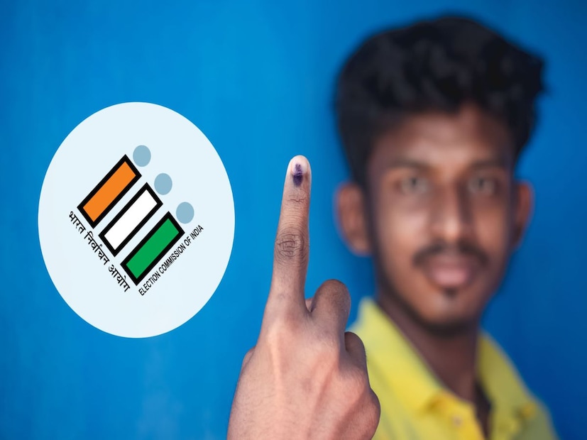 এসআইআর নিয়ে প্রশ্ন এবং উদ্বেগ জনমানসে ভরপুর৷ সবটাই যেন জটিলতায় ভরা৷ কারা ভোটার, কারা নয়, কাদের নাম বাদ পড়তে পারে তালিকা থেকে, এমনকি, নিজেকে ভোটার হিসাবে প্রমাণ করতে হলে কোন কোন নথি জমা দিতে হবে, সে সব নিয়েই জল্পনা বিস্তর৷ সোমবারের সাংবাদিক বৈঠকে যার গোটাটাই স্পষ্ট করে দিলেন মুখ্য নির্বাচন কমিশনার জ্ঞানেশ কুমার৷ 