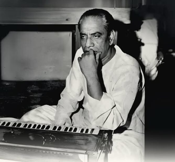 তার স্পষ্ট প্রতিভা সত্ত্বেও, মূলধারার সাফল্য অধরা ছিল। তিনি পরদেশ, আজিব লাড়কি, আম্বার এবং দিল-এ-নাদানের মতো চলচ্চিত্রের জন্য সুর করেছেন, এমন সুর তৈরি করেছেন যা সমালোচকদের দ্বারা প্রশংসিত হয়েছিল কিন্তু বাণিজ্যিকভাবে উপেক্ষিত হয়েছিল। 'জিয়া লাগে না মোরা' এবং 'রাত হ্যায় তারান ভারি' এর মতো গানগুলি তার গীতিগত গভীরতা প্রদর্শন করেছিল, তবুও আর্থিক কষ্ট তার কেরিয়ারকে ছায়া দিয়েছিল।