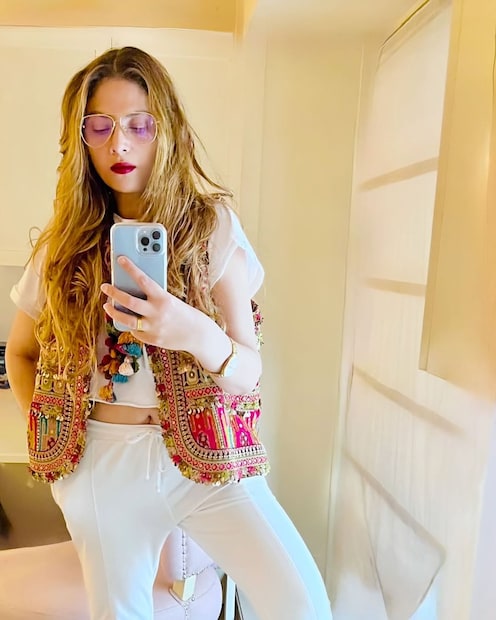 রাজীব ও সোনমের গৌরব নামে একটি ছেলে আছে। ২০১৬ সালে রাজীব ও সোনম আলাদা হয়ে যান। রাজীব পরে মুম্বই ছেড়ে যুক্তরাজ্যে চলে যাওয়ার সিদ্ধান্ত নেন, অন্যদিকে সোনম মুম্বইতেই থাকতেন। রাজীব রাই হলেন বিখ্যাত চলচ্চিত্র প্রযোজক গুলশান রাইয়ের ছেলে, যিনি দিওয়ার এবং মোহরার মতো চলচ্চিত্র প্রযোজনা করেছিলেন। গুলশান রাই পাকিস্তানে জন্মগ্রহণ করেন এবং দেশভাগের পর পরিবারের সঙ্গে ভারতে চলে আসেন এবং চলচ্চিত্র পরিবেশক হিসেবে কাজ শুরু করেন। তিনি ১৯৭০ সালে ত্রিমূর্তি ফিল্মস প্রতিষ্ঠা করেন।