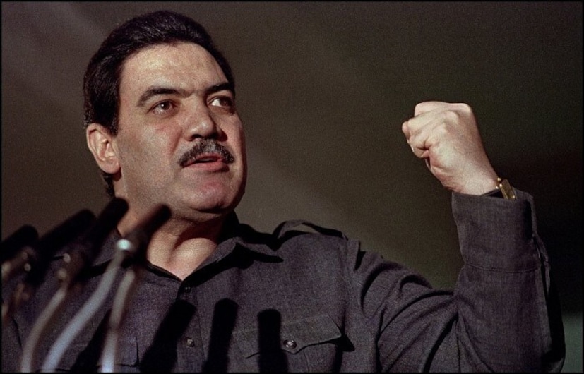 মহম্মদ নাজিবুল্লাহ (আফগানিস্তান): ক্ষমতাচ্যুত হওয়ার পর, তাকে তালেবানরা বন্দি করে, ১৯৯৬ সালে প্রকাশ্যে মৃত্যুদণ্ড দেওয়া হয়। (Image: X)