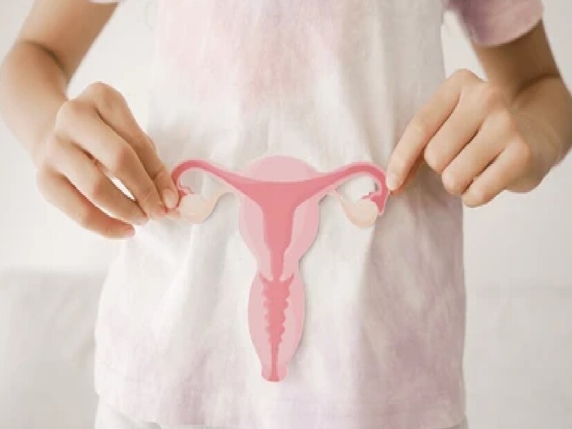 মেয়েদের আবেগগতভাবে সমর্থন করার শুরুটা অতএব হয় সৎ কথোপকথনের মাধ্যমে। বাবা-মা এবং শিক্ষকদের উচিত ঋতুচক্রকে নিষিদ্ধ বিষয়ের পরিবর্তে একটি জৈবিক প্রক্রিয়া হিসাবে স্বাভাবিক করে তোলা। প্রশ্নের উত্তর দেওয়া, বয়স-উপযুক্ত তথ্য প্রদান করা এবং ব্যক্তিগত অভিজ্ঞতা ভাগ করে নেওয়া ভয় কমাতে পারে, অল্পবয়সী মেয়েদের তাদের শরীরকে গর্বের সঙ্গে দেখতে সাহায্য করতে পারে। Photo- Representative