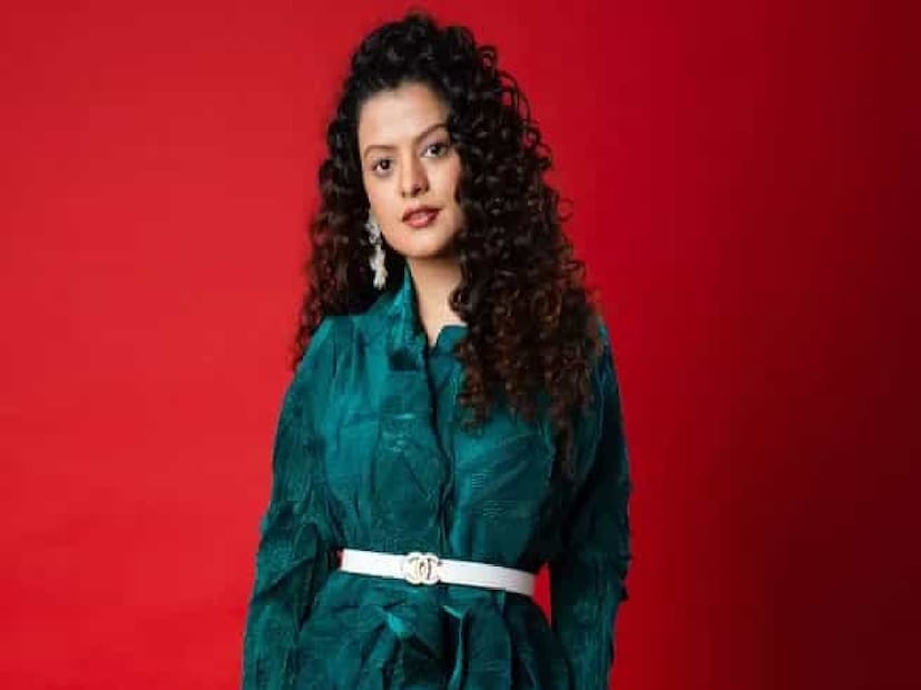 ‘মেরি আশিকি, কৌন তুঝে, প্রেম রতন ধন পায়ো’-র মতো হিট গানের মাধ্যমে সঙ্গীত জীবনে উজ্জ্বল পরিচিতি পেলেও পলকের কাছে মানবসেবাই সর্বাধিক গুরুত্বপূর্ণ। 