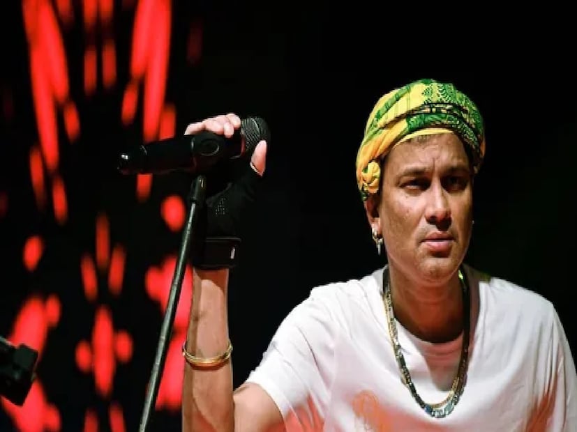 এদিকে, গর্গের মৃত্যুর তদন্তকারী এক সদস্যের তদন্ত কমিশন সাক্ষ্যপ্রমাণ জমা দেওয়ার এবং বিবৃতি রেকর্ড করার সময়সীমা ১২ ডিসেম্বর পর্যন্ত বাড়িয়েছে। অসম সরকার ঘটনার আশপাশের সমস্ত পরিস্থিতি পরীক্ষা করার দায়িত্ব দেওয়ার পর, গুয়াহাটি হাইকোর্টের বিচারক বিচারপতি সৌমিত্র সাইকিয়ার নেতৃত্বে প্যানেলটি ৩ নভেম্বর থেকে সাক্ষ্য এবং নথি সংগ্রহ শুরু করে। এর আগে ২১ নভেম্বর পর্যন্ত সময়সীমা ছিল।